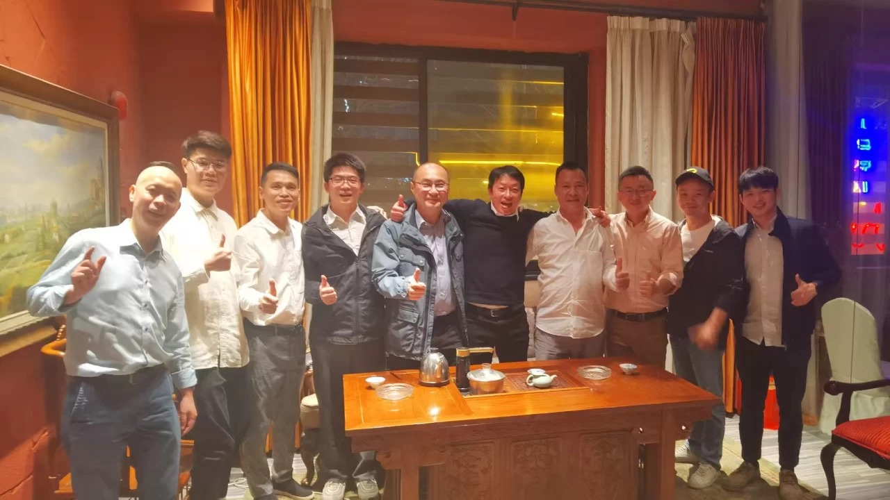 易达公司与索尼公司合照