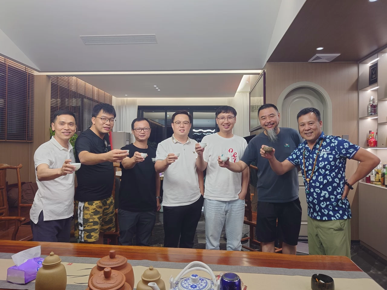 广州制作公司老板合影